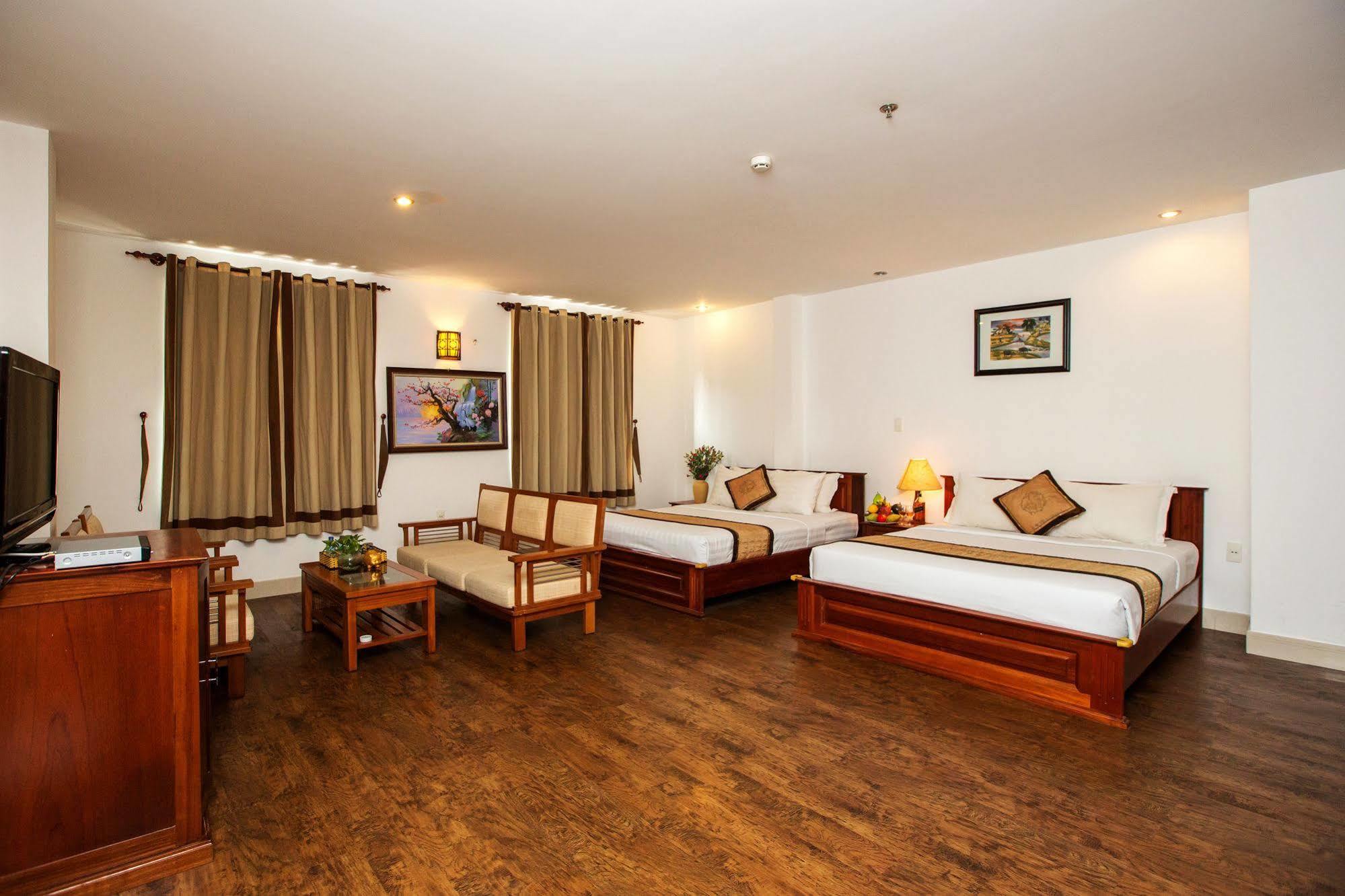 Golf Hotel مدينة هوشي منه المظهر الخارجي الصورة
