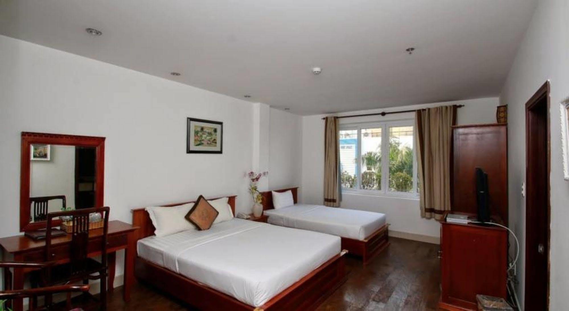 Golf Hotel مدينة هوشي منه المظهر الخارجي الصورة