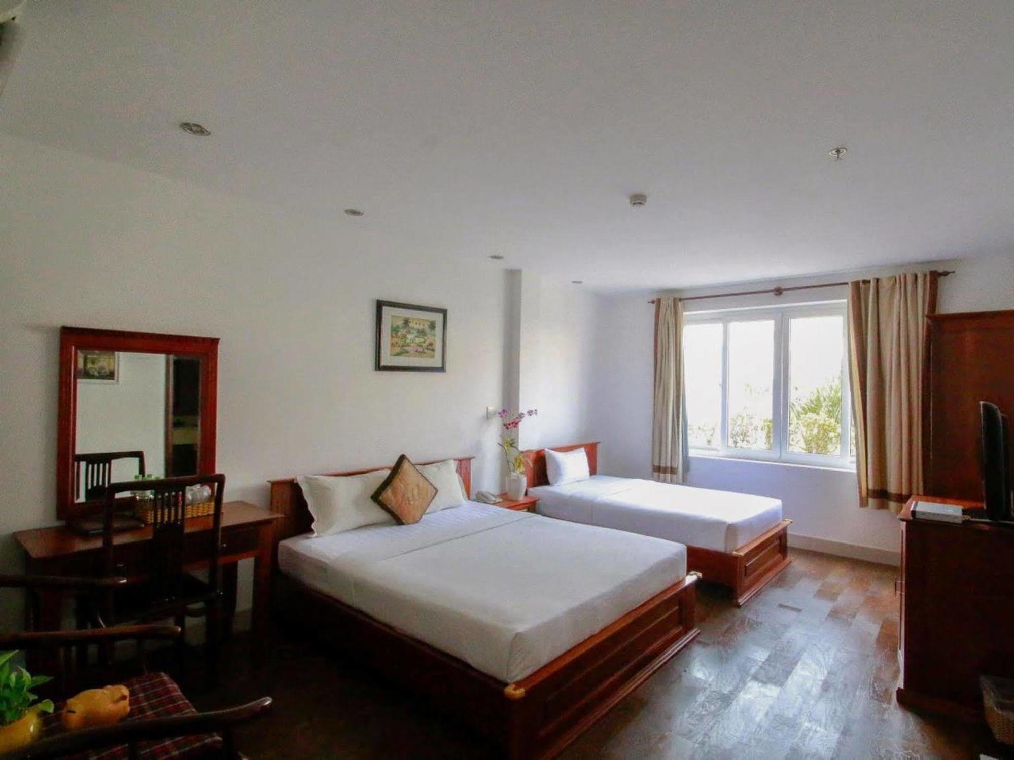 Golf Hotel مدينة هوشي منه المظهر الخارجي الصورة