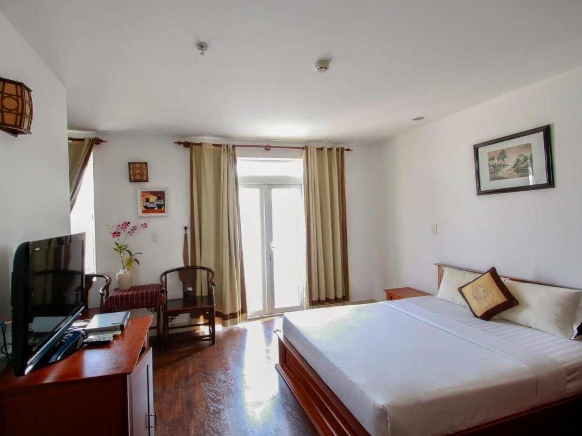 Golf Hotel مدينة هوشي منه المظهر الخارجي الصورة