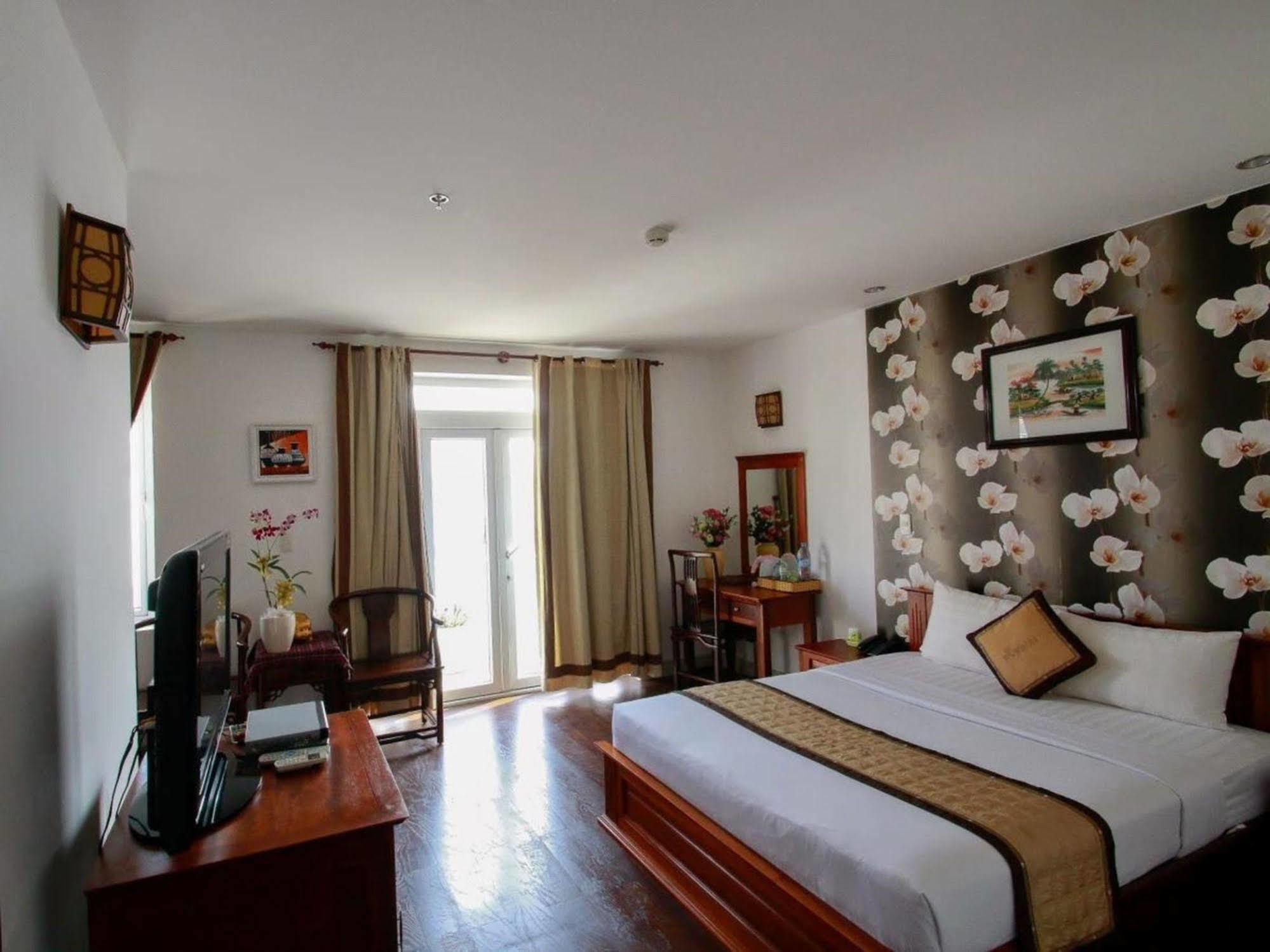 Golf Hotel مدينة هوشي منه المظهر الخارجي الصورة