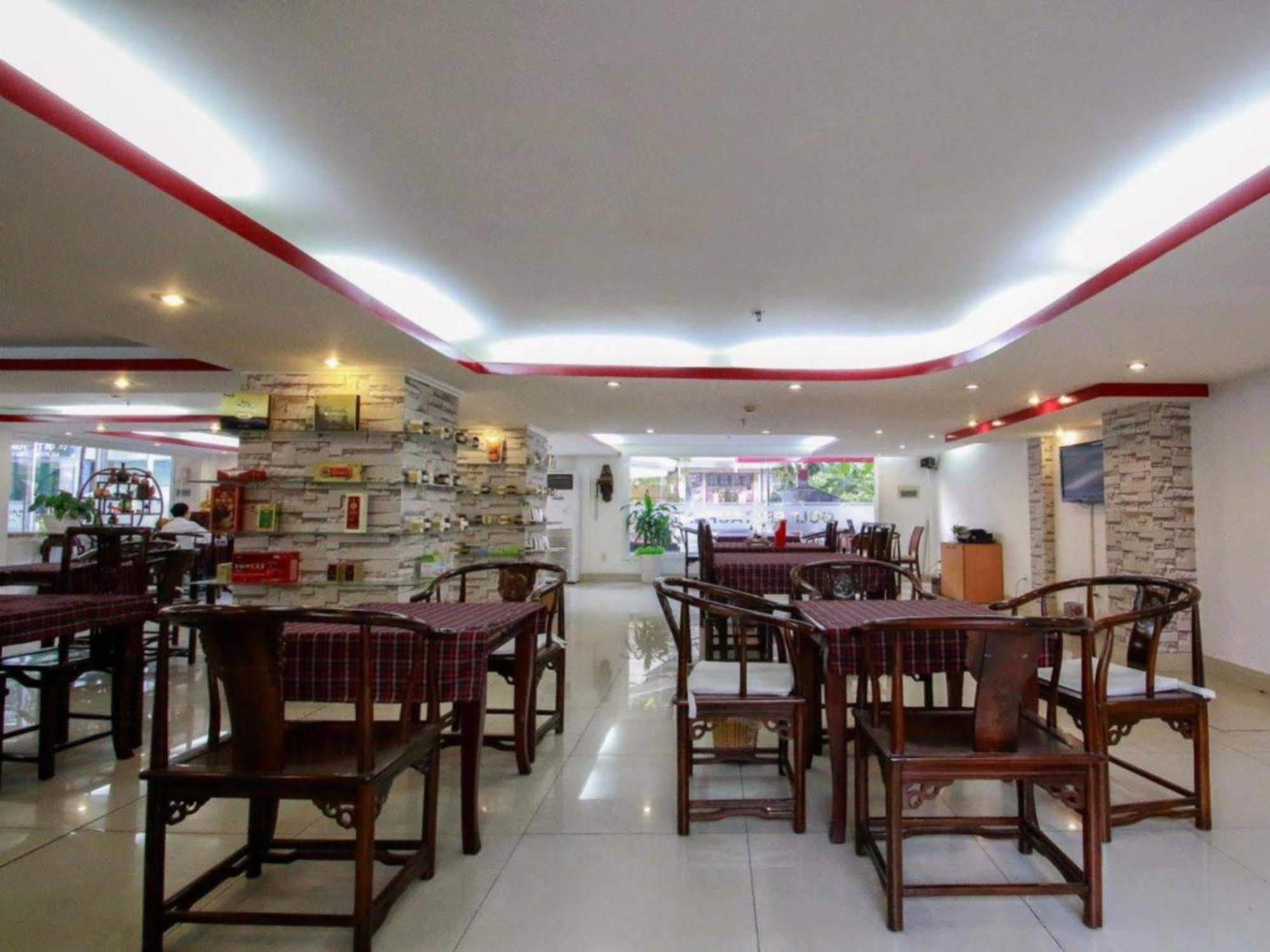 Golf Hotel مدينة هوشي منه المظهر الخارجي الصورة